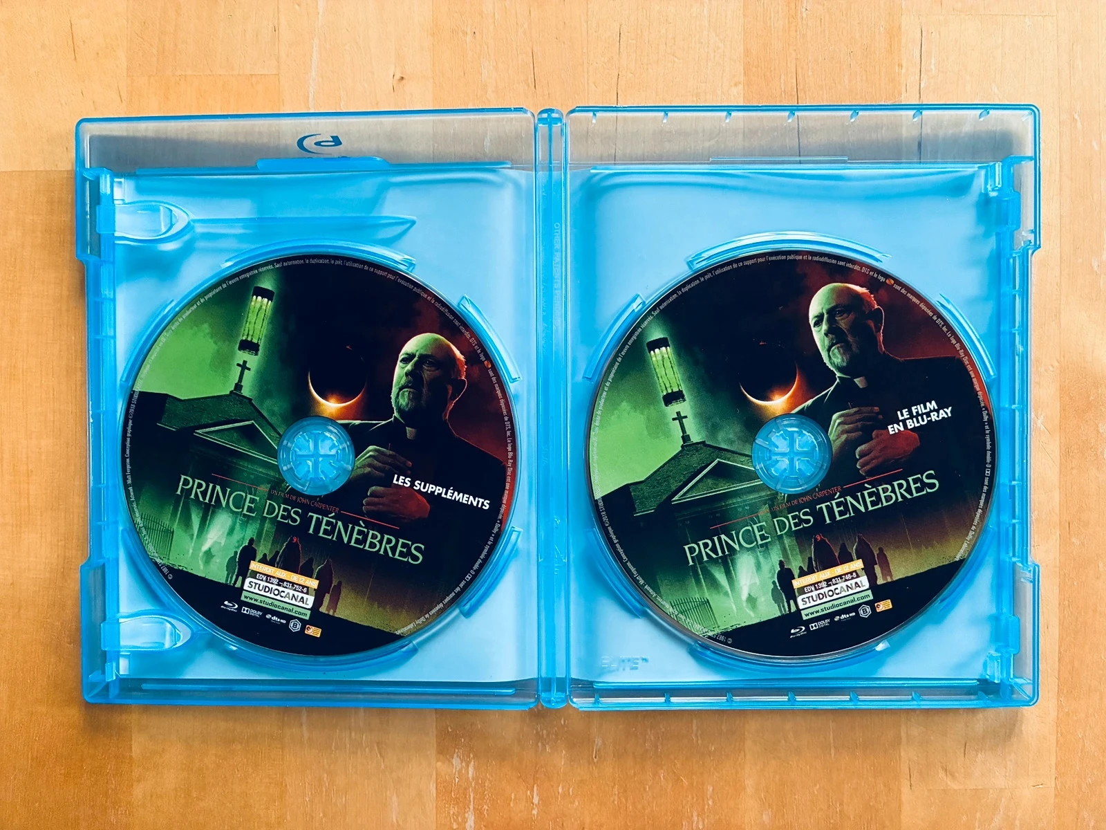 Blu-ray Príncipe de las Tinieblas de John Carpenter edición coleccionista. – photo 2